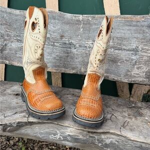 Ariat Women’s Fatbaby “Hearts and Studs” Edition 13149